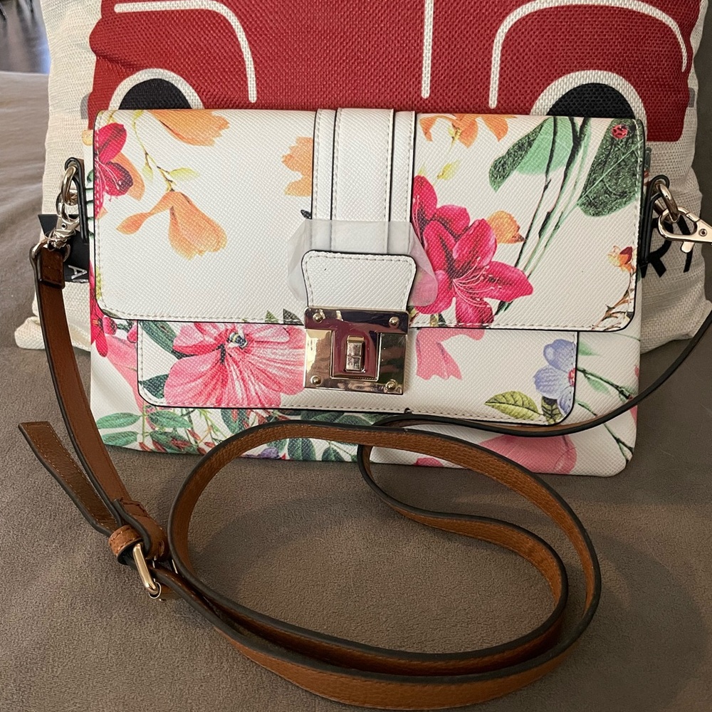 Cross body purse